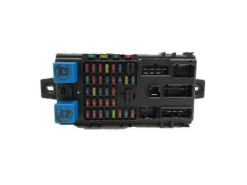 Used Fuse box HYUNDAI TRAJET (FO) 2.0 CRDi (113 hp) 27946239