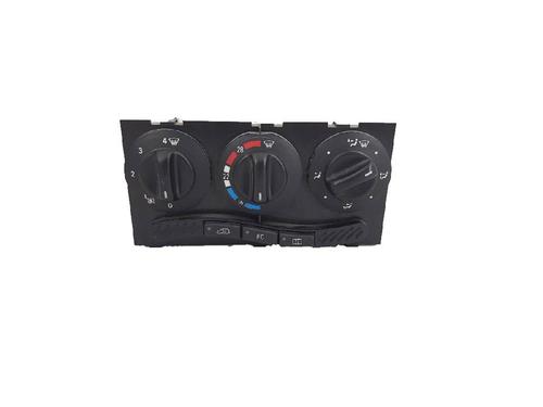 AC Styreenhet / Manøvreringsenhet MERCEDES-BENZ A-CLASS (W168) A 170 CDI (168.008) (90 hp) 27934862