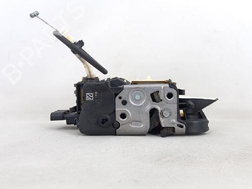 Front left lock PEUGEOT 5008 (0U_, 0E_) 1.6 HDi | BP27951622C98 