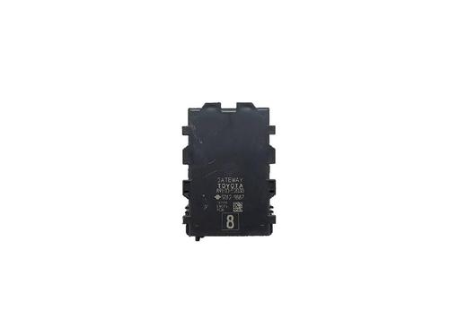 Used Electronic module TOYOTA YARIS (_P13_) 1.5 Hybrid (NHP130_, NHP130) (101 hp) 27957881