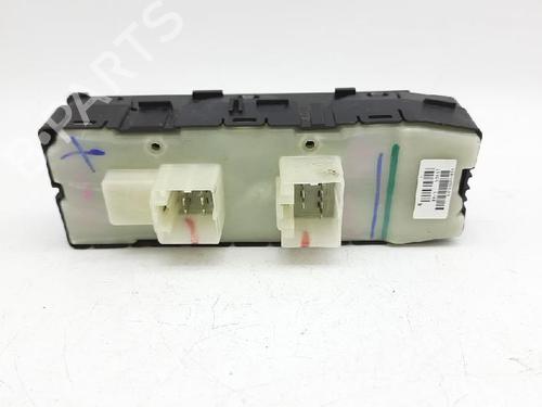 Switch DODGE CALIBER 2.0 CRD | BP27944222I30