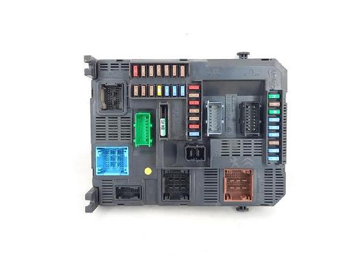 Fuse box PEUGEOT 208 I (CA_, CC_) 1.4 HDi | BP27951526E1