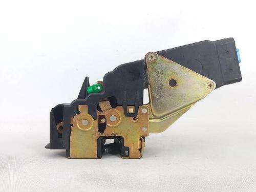 Fechadura frente esquerda MITSUBISHI SPACE STAR MPV (DG_A) 1.3 16V (DG1A) | BP27951206C98