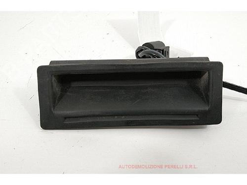 Używane Klamka klapy tylnej / bagażnika VW BORA I (1J2) 1.6 16V (105 hp) 27939030