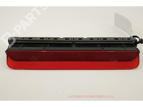 Used Third brake light Third brake light FIAT PUNTO (188_) 1.9 JTD (86 hp) 7689061 7689061