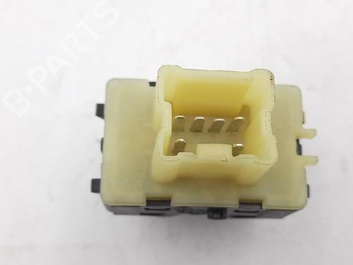 Left front window switch DACIA SANDERO II 1.5 dCi 75 / Blue dCi 75 (B8JW, B8M4, B8AH, B8M7, B8M6) | BP27949433I27