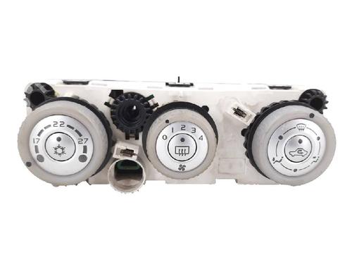 Airco bedieningspaneel MITSUBISHI COLT VI (Z3_A, Z2_A) 1.1 (Z31A, Z32A) (75 hp) 27948714