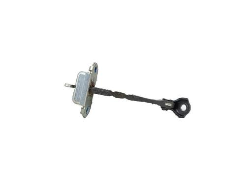 Used Hinge/Door check strap TOYOTA YARIS (_P13_) 1.5 Hybrid (NHP130_, NHP130) (101 hp) 27957900