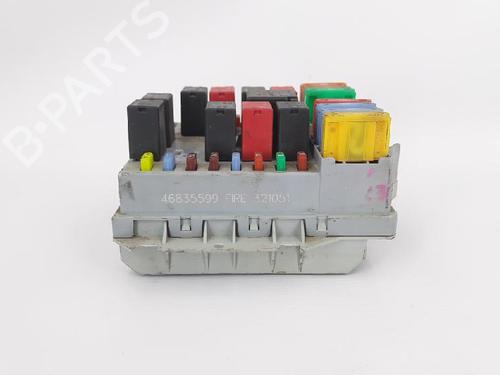 Zekeringkast FIAT PUNTO (188_) 1.2 Natural Power | BP27963383E1 