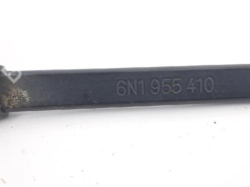 Front windshield wiper arm VW POLO III (6N1) 45 1.0 | BP27960852C143 