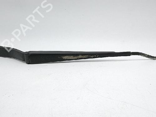 Front windshield wiper arm KIA SORENTO I (JC) 2.5 CRDi 4WD | BP27942567C143