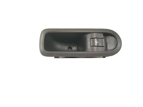 Used Right rear window switch Right rear window switch RENAULT MEGANE II (BM0/1_, CM0/1_) 1.5 dCi (BM1E, CM1E) (106 hp) 7691664 7691664