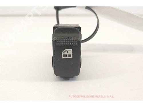 Used Left rear window switch Left rear window switch HYUNDAI TUCSON (JM) 2.0 CRDi All-wheel Drive (140 hp) 7688561 7688561