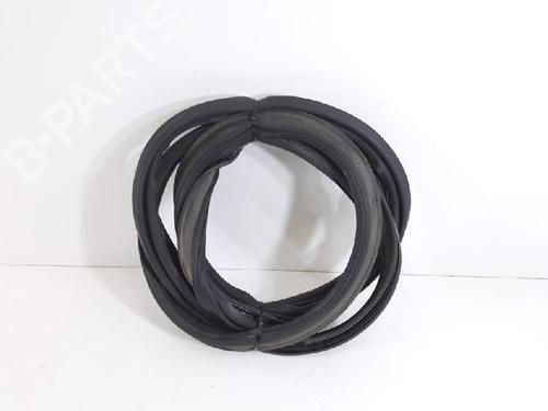 Rubber door seal RENAULT MEGANE III Grandtour (KZ0/1) 1.5 dCi (KZ0C, KZ1A) | BP27944936C142 