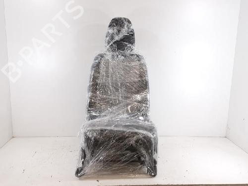 Right front seat TOYOTA YARIS (_P13_) 1.5 Hybrid (NHP130_, NHP130) | BP27957540C16 