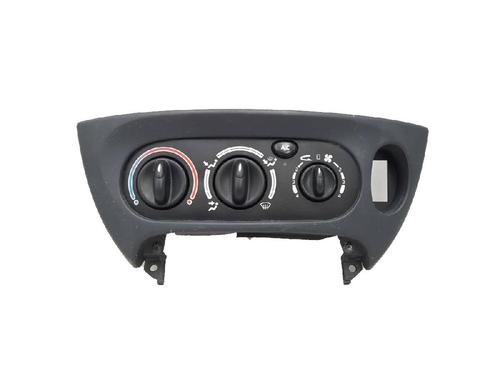 AC-Styringsenhed/Manøvreenhed RENAULT MEGANE I (BA0/1_) 1.6 16V (BA04, BA0B, BA11, BA1J, BA16, BA19, BA1K, BA1V,... (107 hp) 27937295