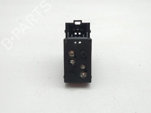 Switch MITSUBISHI CARISMA (DA_) 1.8 (DA2A) | BP27947233I30