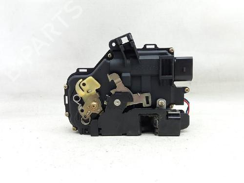 Front left lock AUDI A4 B7 (8EC) 2.5 TDI | BP27956995C98 
