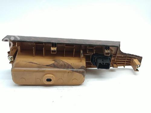 Mando elevalunas trasero izquierdo KIA SORENTO I (JC) 2.5 CRDi 4WD | BP27942539I29