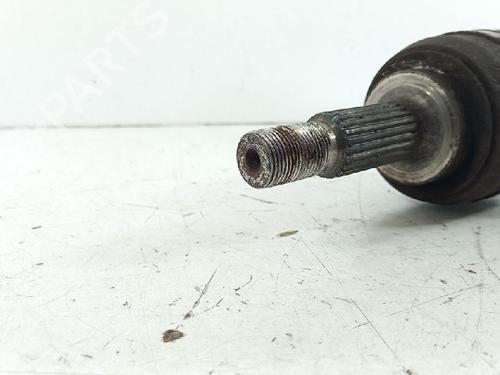 Arbre de transmission avant droit RENAULT TWINGO II (CN0_) 1.2 (CN0D) | BP27958097M39 