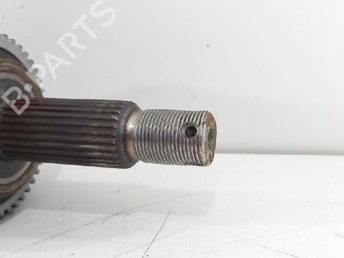 Right front driveshaft KIA SPORTAGE II (JE_, KM_) 2.0 16V 4WD | BP27957680M39 