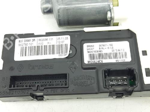 Right front window motor RENAULT LAGUNA Coupe (DT0/1) 2.0 dCi GT (DT11, DT1E, DT1N) | BP27944204E20 