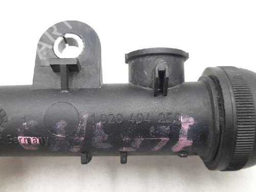 Injection rail OPEL AGILA A (H00) 1.0 12V (F68) | BP27939553M98