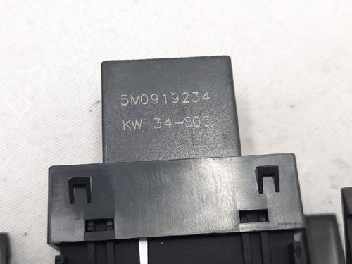 Switch VW GOLF PLUS V (5M1, 521) 1.9 TDI | BP27946867I30
