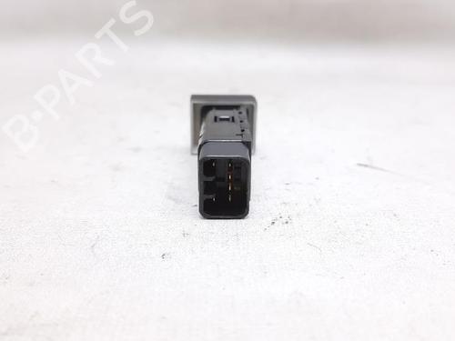 Switch KIA CARENS II MPV (FJ) 2.0 CRDi | BP27953795I30