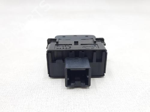 Switch NISSAN MICRA III (K12) 1.2 16V | BP27940419I30