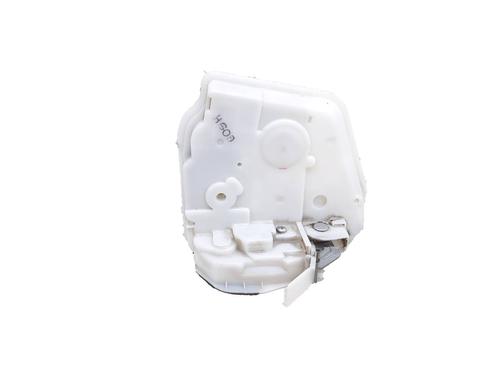 front-right-lock-mazda-2-de_-dh_-13-de3fs-2007-2008-2009-2010-2011-2012-2013-2014-2015-10489325 main image