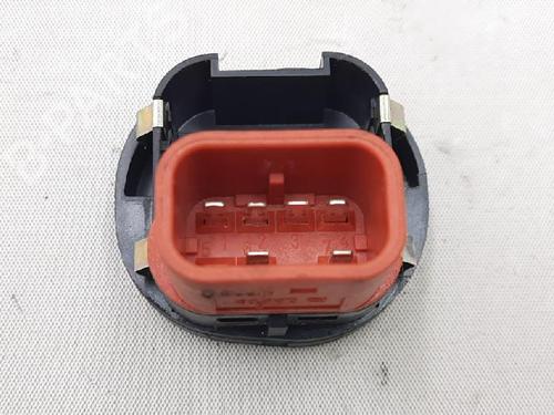 Interrupteur de vitre avant droite FORD FIESTA V (JH_, JD_) 1.25 16V | BP27947990I26