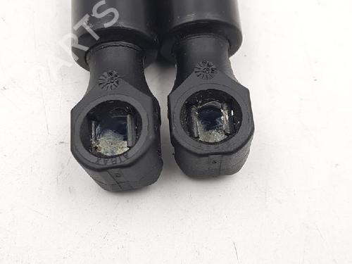 Tailgate lift support RENAULT CLIO I (B/C57_, 5/357_) 1.2 (5/357Y, 5/357K) | BP27947378C138 