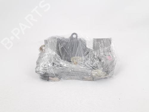 Zamek drzwi przednich lewych CITROËN XSARA PICASSO (N68) 1.6 | BP27968986C98