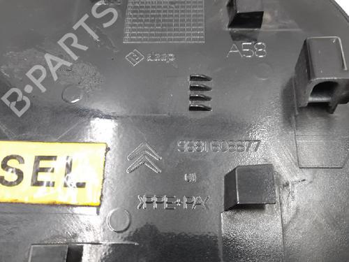 Fuel flap CITROËN C3 Picasso (SH_) 1.6 HDi | BP27938766C131 