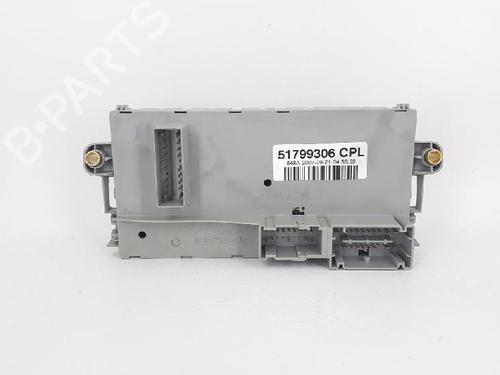 Fuse box LANCIA MUSA (350_) 1.3 D Multijet (350.AXG11, 350.AXG1A) | BP27964263E1 