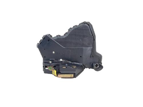 Used Front left lock TOYOTA AVENSIS Saloon (_T25_) 2.0 D-4D (CDT250_, CDT250R) (116 hp) 27950565