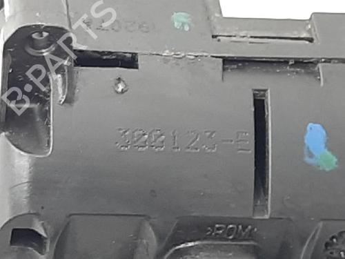 Front left lock RENAULT CLIO III (BR0/1, CR0/1) 1.5 dCi (BR17, CR17) | BP27952437C98 