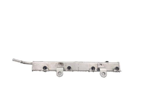 Used Injection rail OPEL AGILA B (H08) 1.2 (F68) (94 hp) 27947443