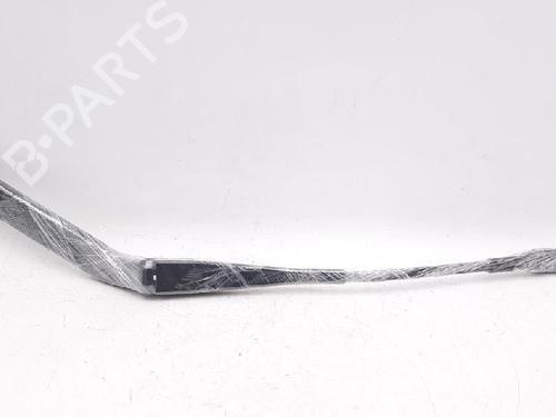 Front windshield wiper arm BMW 1 (E87) 118 d | BP27948864C143