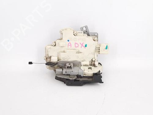 Front right lock SEAT LEON (1P1) 1.9 TDI | BP27968761C97