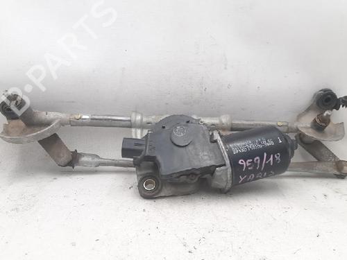 Front wiper motor TOYOTA YARIS (_P1_) 1.0 (SCP10_, SCP10R) | BP27938111M29 