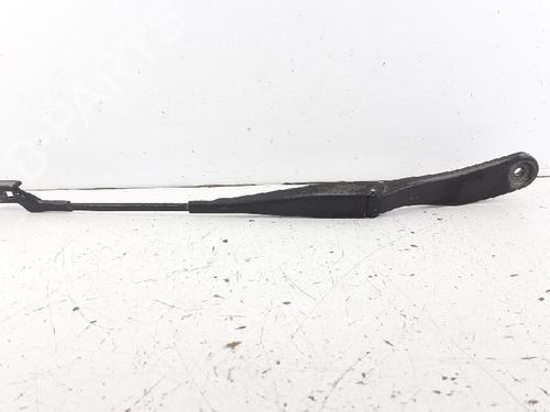 Front windshield wiper arm VOLVO S40 II (544) 1.6 D | BP27967510C143 