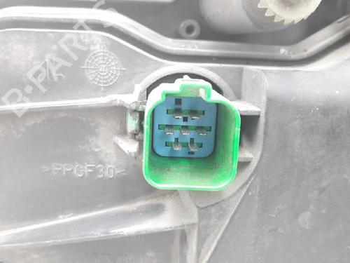 Right headlight FORD MONDEO III Turnier (BWY) 2.0 16V DI / TDDi / TDCi | BP27935015C29 
