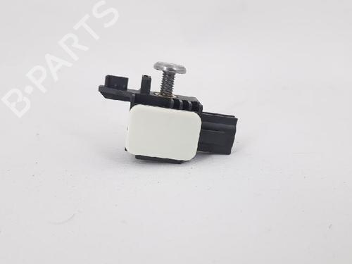 Sensor electrónico RENAULT CLIO III (BR0/1, CR0/1) 1.4 16V | BP27964326M84