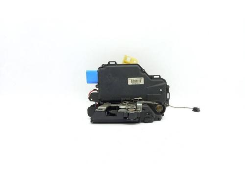 Cerradura puerta delantera izquierda SEAT CORDOBA (6L2) 1.2 12V (70 hp) 27961851