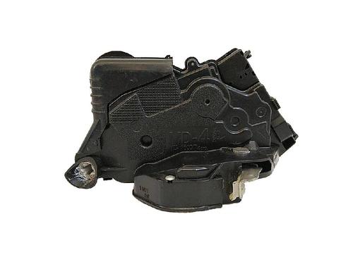 Used Front right lock TOYOTA YARIS (_P9_) 1.4 D-4D (NLP90_, NLP90R) (90 hp) 27940886