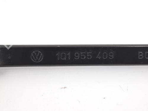 Front windshield wiper arm VW GOLF PLUS V (5M1, 521) 1.6 | BP27963778C143 