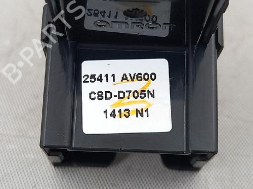 Interrupteur de vitre arrière gauche NISSAN PRIMERA Hatchback (P12) 1.9 dCi | BP27953029I29