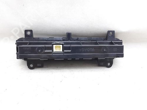 Climate control TOYOTA AURIS Estate (_E18_) 1.8 Hybrid (ZWE186_, ZWE186R, ZWE186H) | BP27954116I5 